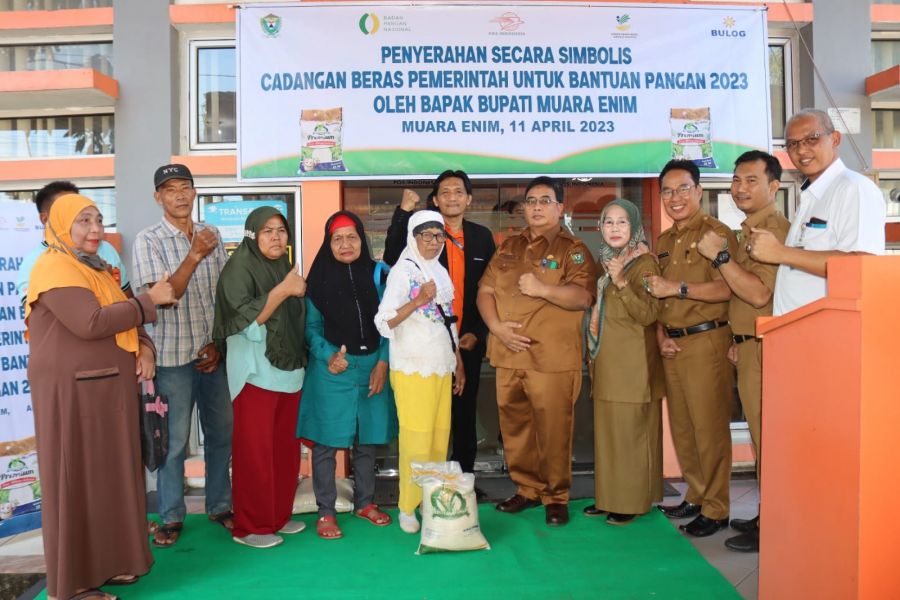 50 Ribu KPM di Kabupaten Muara Enim Terima Bantuan Beras 10 Kilogram
