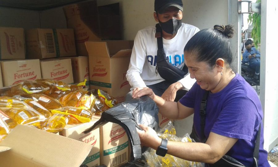 Atasi Kelangkaan Migor, Pemerintah Fasilitasi Disdagperin Muara Enim Gelar Operasi Pasar