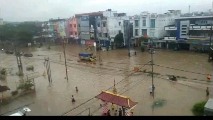 Banjir Buat Warganet Kisruh di Medsos, Kota Palembang Alami Banjir Hebat