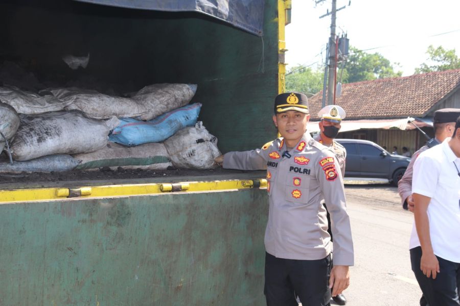 Berhenti Mengangkut Batubara Ilegal dari Tambang Ilegal di Kab. Muara Enim, Pidana Penjara 5 Tahun