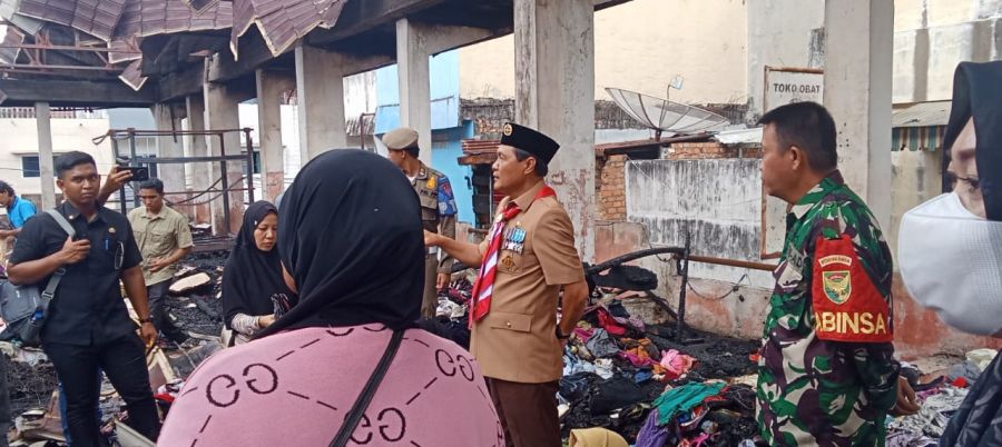Bupati Muara Enim H. Edison Tinjau Lokasi Kebakaran di Pasar Inpres