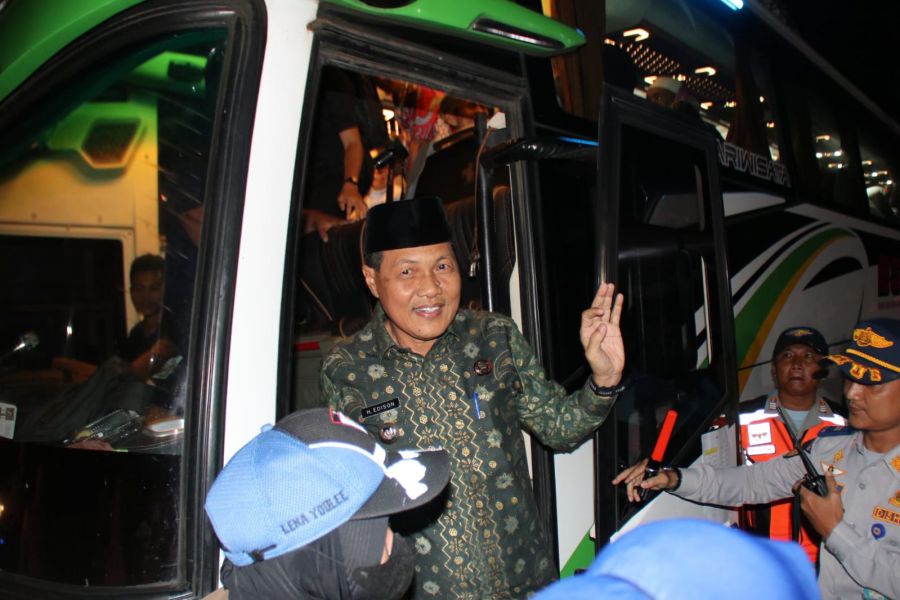 Sebanyak 334, Bupati Sambut Kepulangan Jamaah Haji Kloter 16 Asal Kabupaten Muara Enim