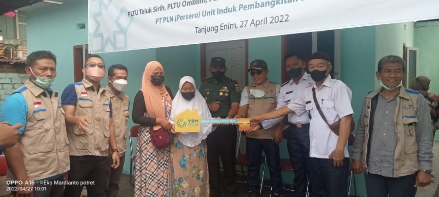 Camat Lawang Kidul Hadir Serah Terima Kunci Bedah Rumah Program YBM PLN