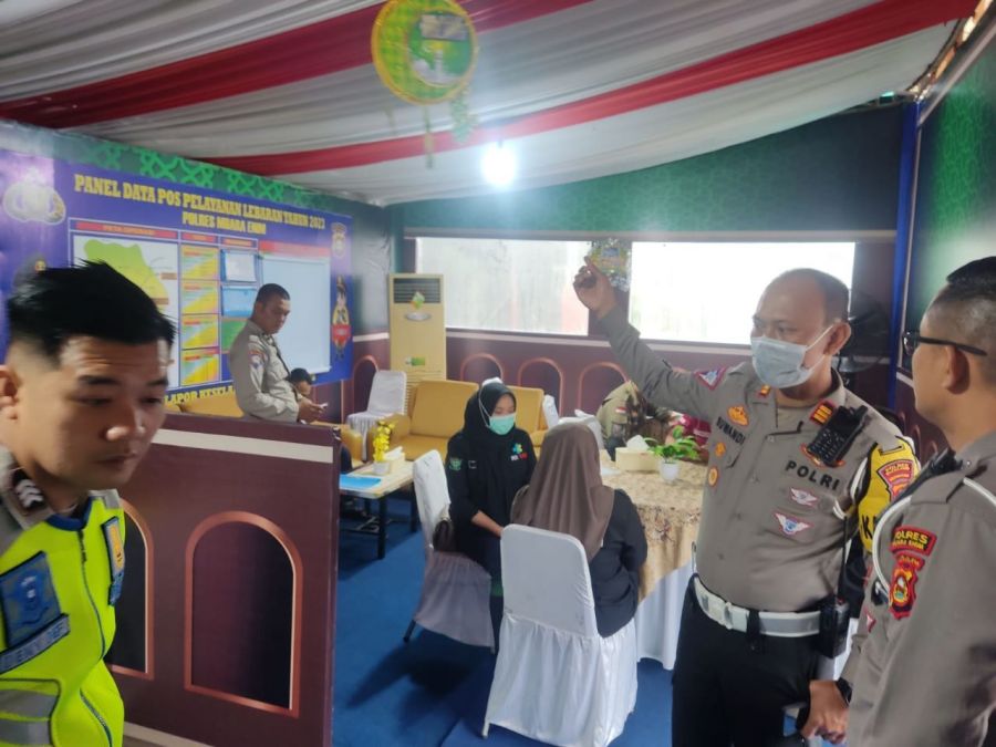 Cek Kesiapan Personil, Kasat Lantas Muara Enim Lakukan Pengecekan Pos Pam Operasi Ketupat Musi 2023