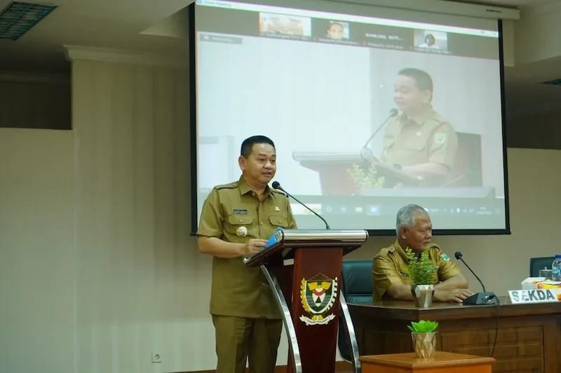 Didukung Masyarakat, Pj. Bupati Pastikan Pembangunan Talud Sungai Enim Segera Dimulai