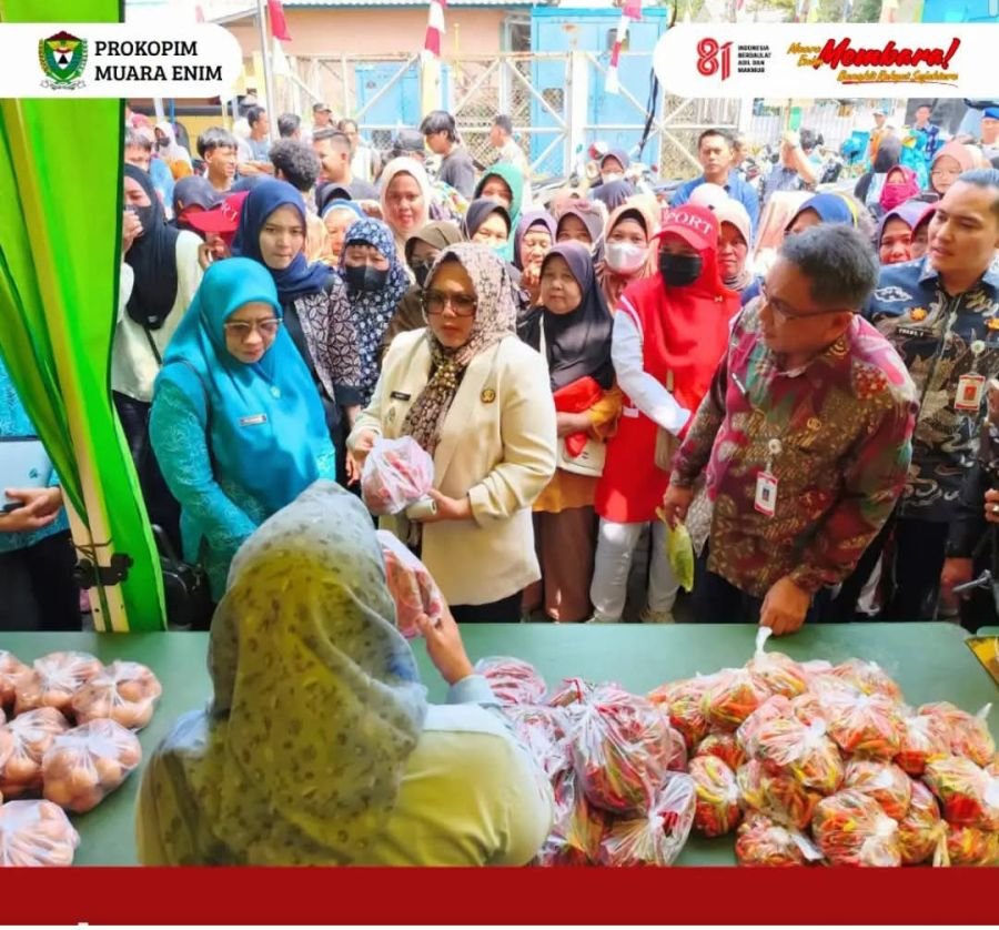 Diserbu Warga Tegal Rejo, Pasar Murah Kolaborasi Pemkab dan TP PKK Muara Enim Laris Manis