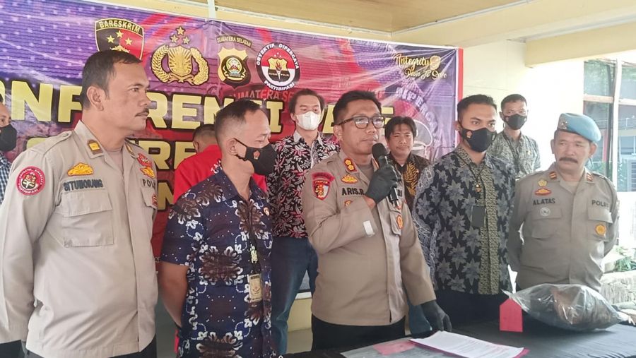 Berkali-kali Ditantang, NS Hajar Iqbal Hingga Tewas Satu Dilarikan Rumah Sakit
