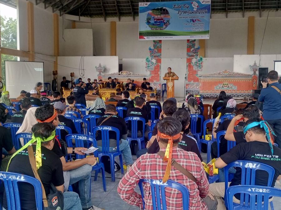 Forum Jurnalis Migas (FJM) Kunjungi Desa Air Talas Bersama SKK Migas