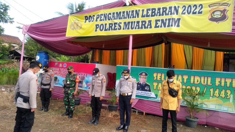 H+2 Idul Fitri, Koramil 404-04/Gunung Megang Terus Bantu Pengamanan Arus Balik Lebaran 2022