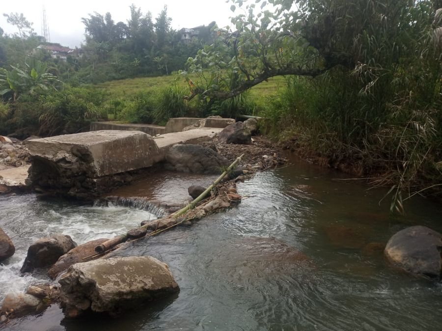 Jebolnya Irigasi Kute Atas Ancam Sawah Warga Gagal Tanam