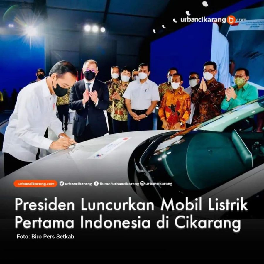 Joko Widodo Pertama Kali Luncurkan Mobil Listrik di Indonesia Cikarang-Bekasi