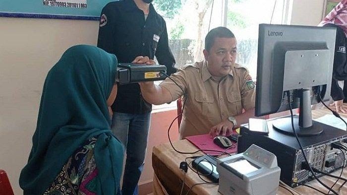 Jumlah Penduduk Lebihi Kecamatan RKT, Kelurahan Gunung Ibul Belum di Mekarkan