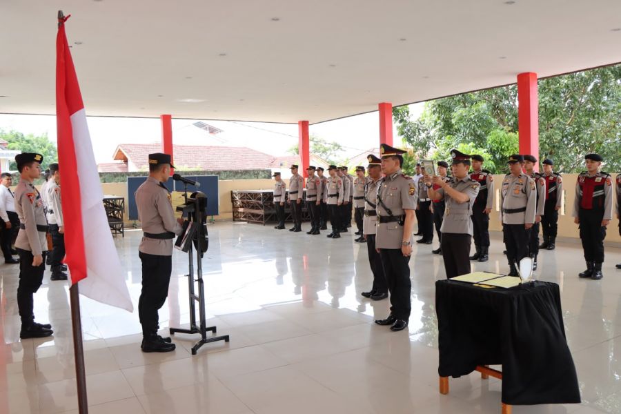 Kapolres Muara Enim Pimpin Sertijab Kapolsek Rambang Dangku