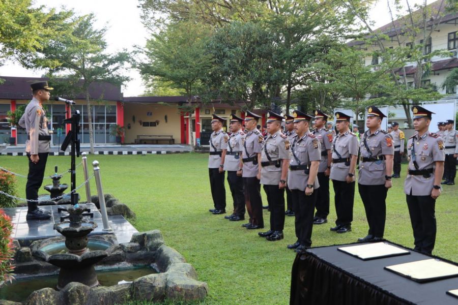 Kapolres Pimpin Sertijab Beberapa Kasat dan Kapolsek Polres Muara Enim