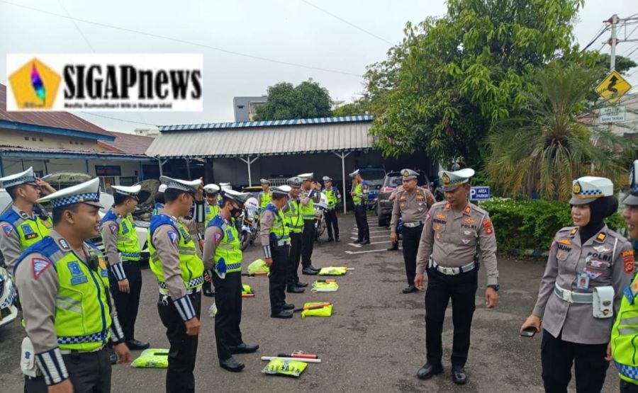 Kasat Lantas Polres Muara Enim Cek Ranmor & Kaporlap Personil Jelang Pam Ops Ketupat Musi 2023