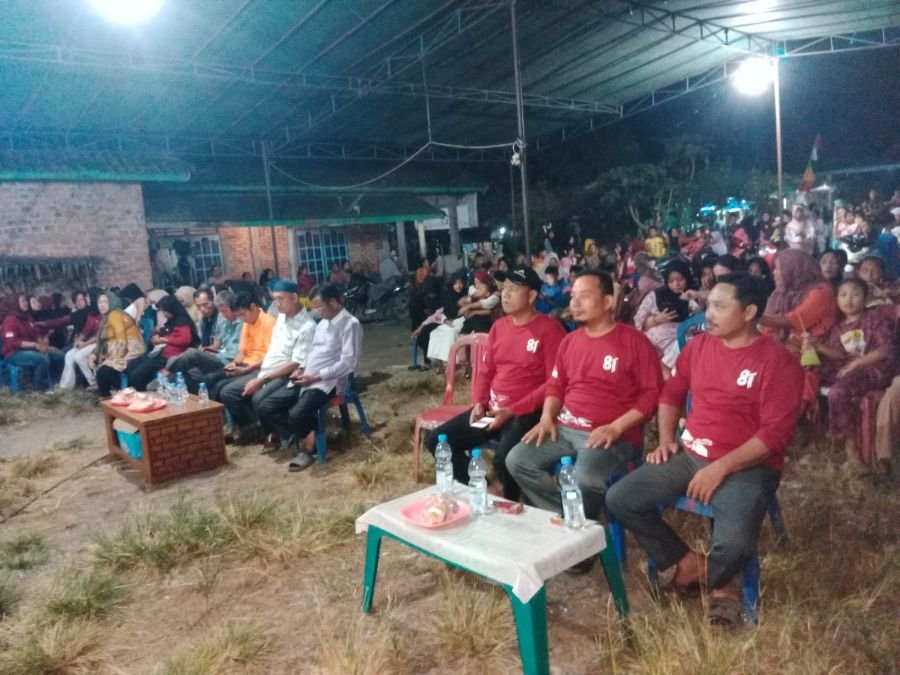 Malam Puncak di Desa Purun Dihadiri Oleh Anggota DPRD dari Fraksi PAN, Tampak Meriah dan Bersemangat