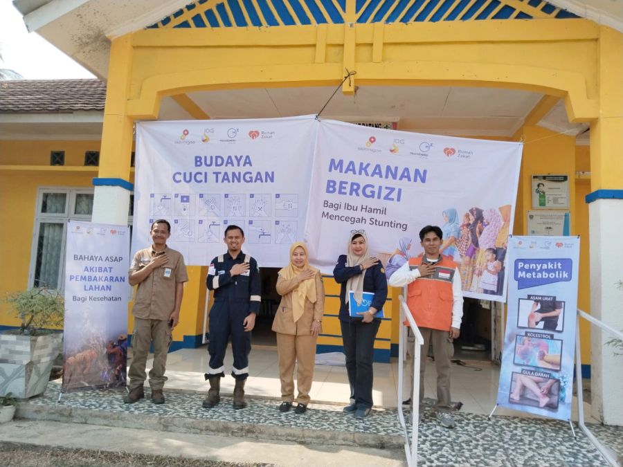 Medco E&P Lematang Bantu Peralatan Kesehatan Puskesmas Sumaja Makmur
