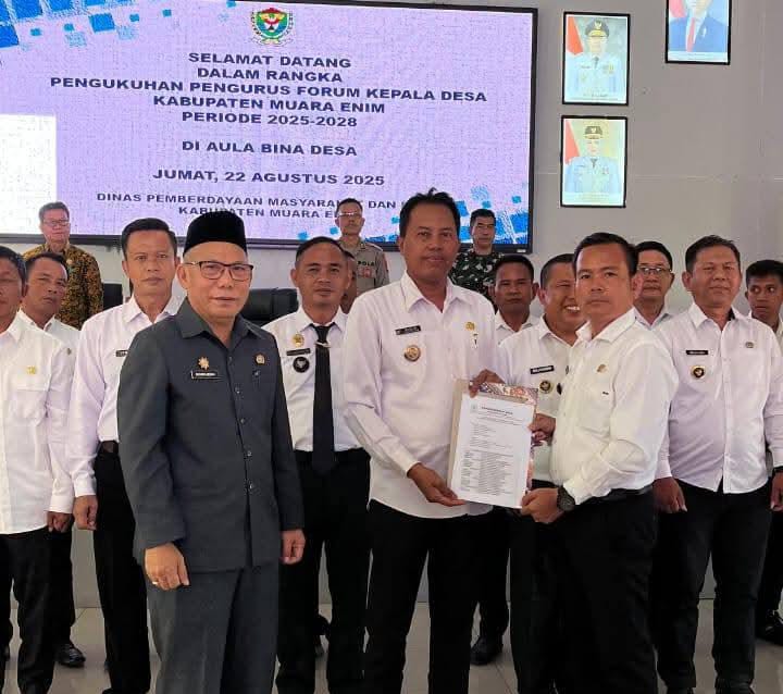 Muslim Kades Aur Duri Kini Resmi Nahkodai Ketua Forum Kades Kabupaten Muara Enim Periode 2025–2028