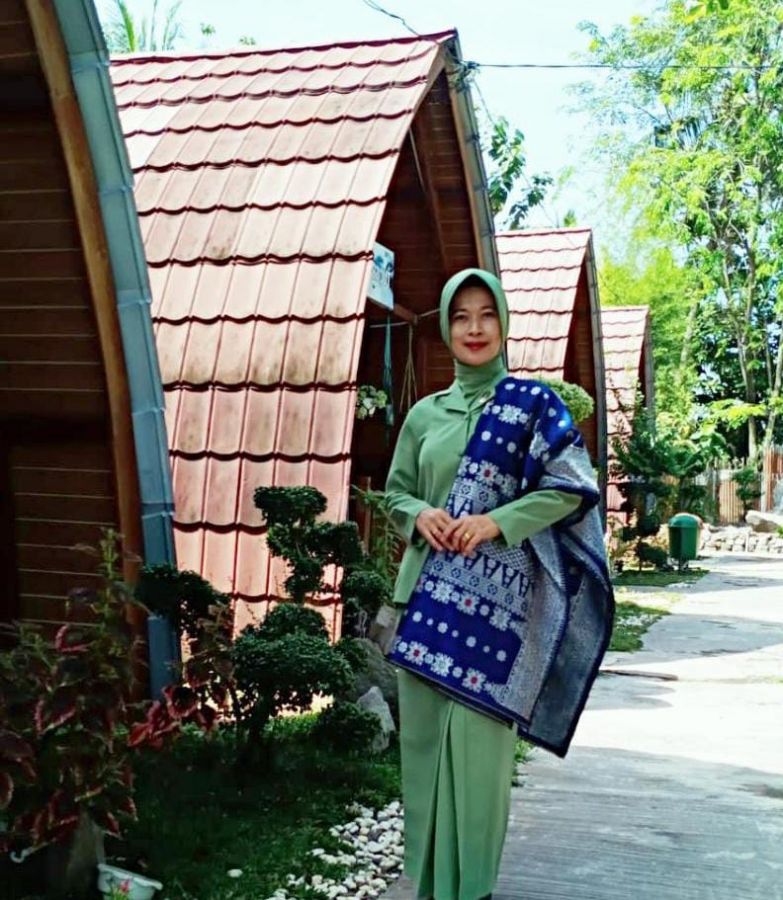 Ny. Kris Sujarwo Dampingi Ny.Rimba Anwar Sambut Ny.Naudi Nurdika Ketua Persit KCK Koorcab PD II/Swj