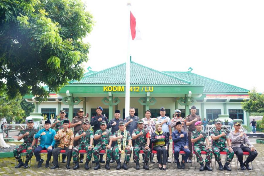 Pangdam II/Sriwijaya Kunjungi Satuan Jajaran Korem 043/Gatam