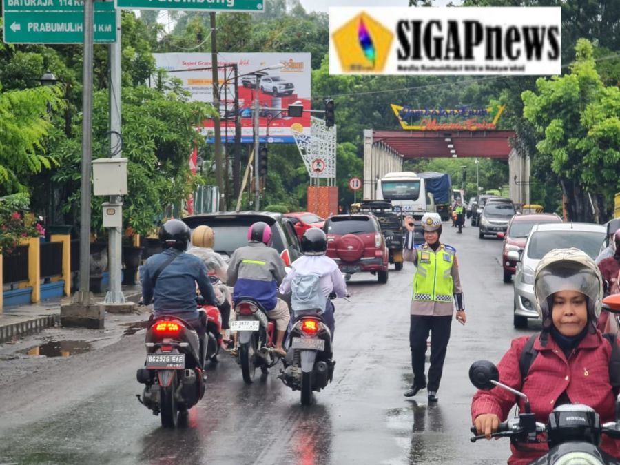 Pastikan Arus Lalin Lancar, Sat Lantas Polres Muara Enim Giat Atur Lalin
