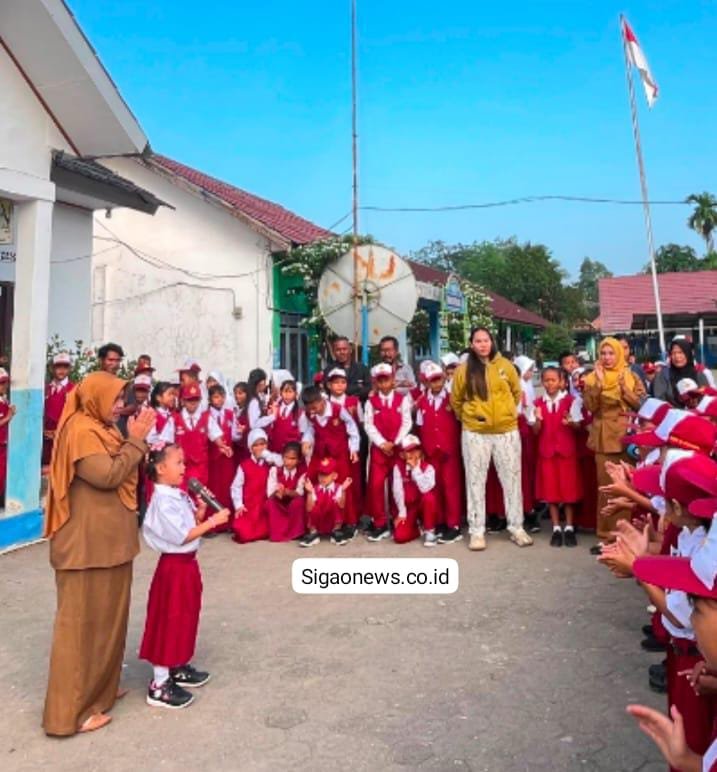 Pembukaan Kegiatan Masa Pengenalan Lingkungan Sekolah (MPLS) SDN 9 Penukal, di Desa Purun Pali