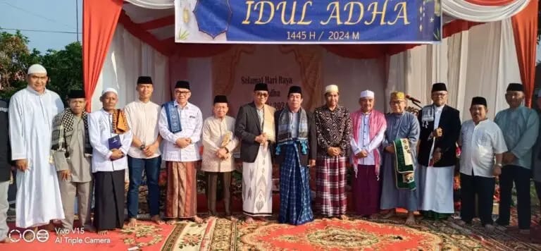 Pemkab PALI dan PT Pertamina Hulu Rokan Zona 4 Pendopo Field Laksanakan Solat Idul Adha Bersama