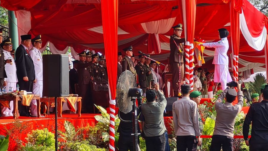 Pemkab PALI Sukses Gelar Upacara HUT RI Ke  78, Kejari PALI Sebagai Inspektur Upacara