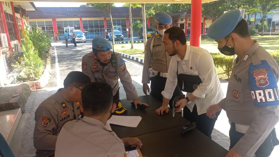Pentingnya Pemeriksaan Senpi Saat akan Bertugas, Ini Penjelasannya