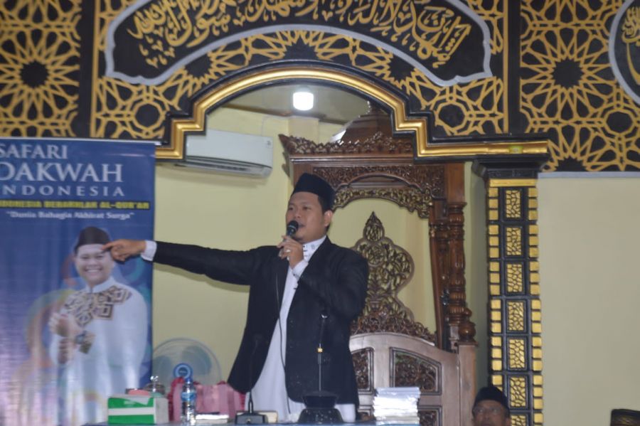 Ikatan Keluarga Minangkabau Muara Enim Gelar Peringatan Isra Mikraj Undang Ustadz Reno