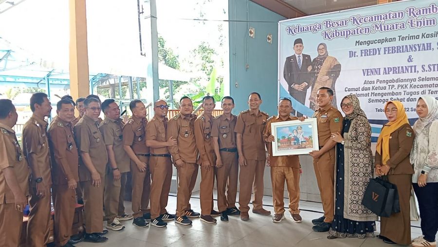 Pisah Sambut Camat Rambang Niru Penuh Tangis dan Haru 