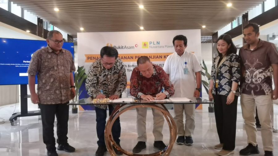 PLN NP UPK Bukit Asam dan PTBA Laksanakan Penandatanganan Perjanjian Kerjasama Pemanfaatan Fly Ash