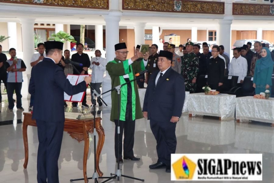 Plt. Bupati Muara Enim Lantik Ir. Yulius, MSi Secara Resmi Sebagai Sekda Definitif