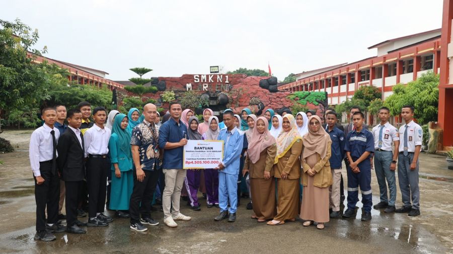 Program Ayo Sekolah, PT Bukit Asam Berikan Bantuan Pendidikan Kepada Siswa/I SD, SMP dan SMA