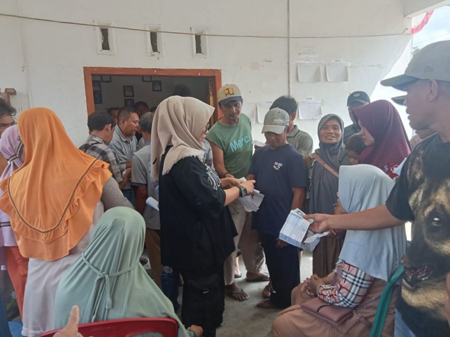 PT Sismic 3 D Idaman Bagikan Partes Kompensasi Tanah Tumbuh Tanam Ganti Warga Desa Panta Dewa PALI