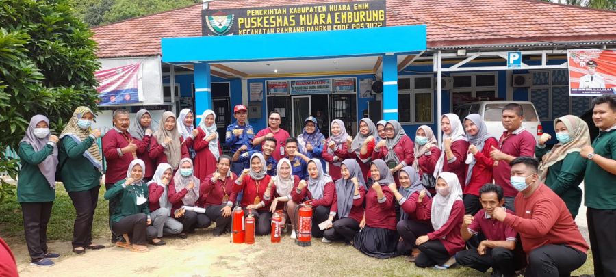 Puskesmas Muara Emburung Sosialisasikan Pencegahan Kebakaran dan Simulasi Penyelamatan