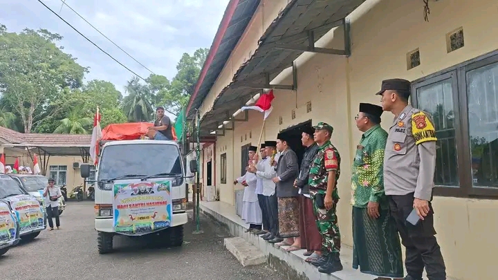 Ratusan Santri Sekecamatan Gunung Megang Ikuti Pawai