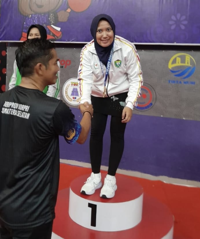 Refany Sumbang Mendali Emas Pertama Untuk Muara Enim, Kalahkan 2 Wakil Palembang