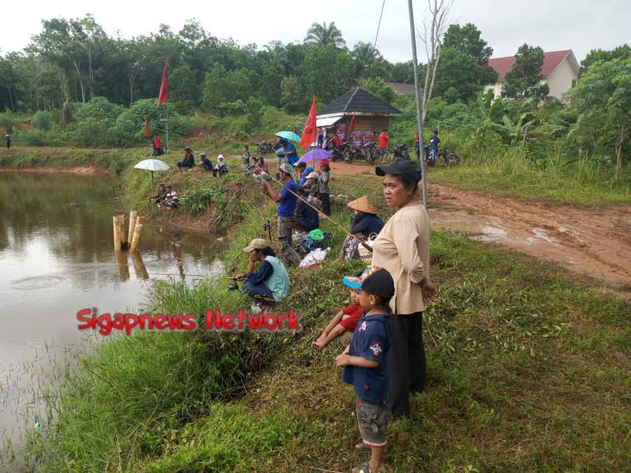 Relawan Ganjar – Mahfud Zona Muara Enim Adakan Mancing Bersama