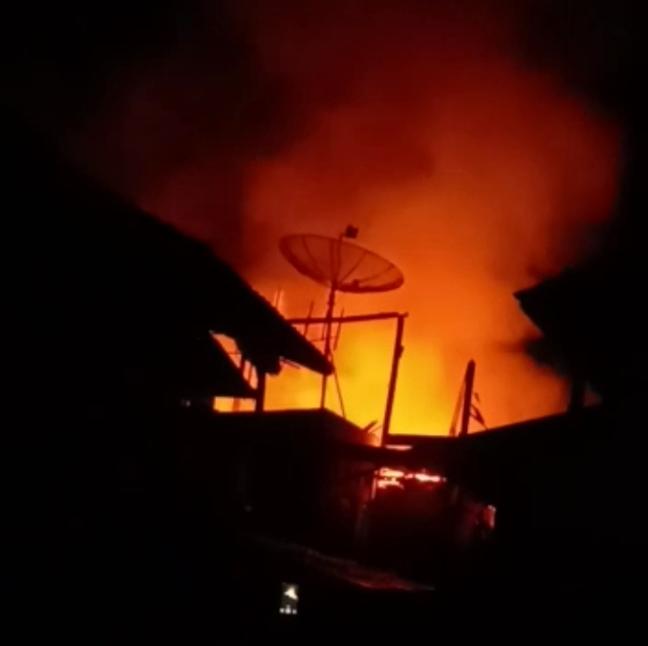 Si Jago Merah Hanguskan 1 Rumah Warga Karang Raja Muara Enim, 1 Rumah Berhasil Diamankan Damkar