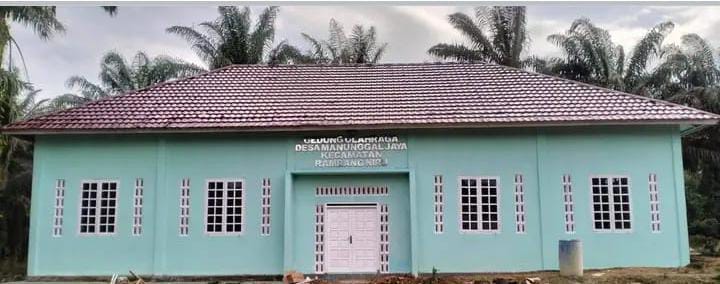 Usai Pengerjaan GOR, Kades Manunggal Jaya Ucapkan Terimakasih Kepada Rayzendra Anggota DPRD