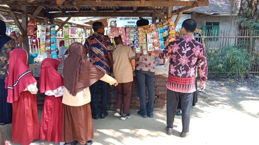 Viralnya Makanan Berbahaya, Pemdes dan Puskesmas Sumaja Makmur Gerak Cepat Sambangi Kantin Sekolah 