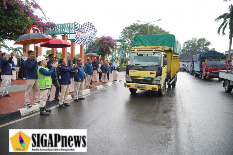 Waw, Bukit Asam Bagikan 10.000 Paket Sembako di Muara Enim dan Lahat