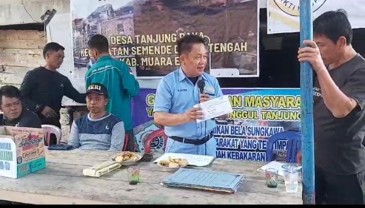 Yayasan PKBM Cendikia Unggul Tanjung Enim Berikan Bantuan Musibah Kebakaran di  Desa Tanjung Raya