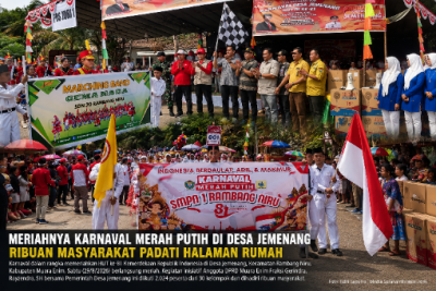 karnaval-dprd-fraksi-partai-gerindra-di-desa-jemenang-ribuan-masyarakat-padati-halaman-rumah
