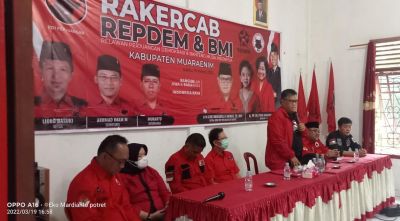 Ketua DPD PDI Perjuangan Sumsel Hadiri Rakercab Relawan Perjuangan Demokrasi dan BMI