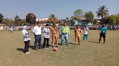 Semarakkan HUT RI Ke 77, PGRI Lawang Kidul adakan Turnamen Sepakbola Wanita