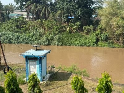 sungai-enim-berubah-warna-diduga-tercemar-limbah-lumpur